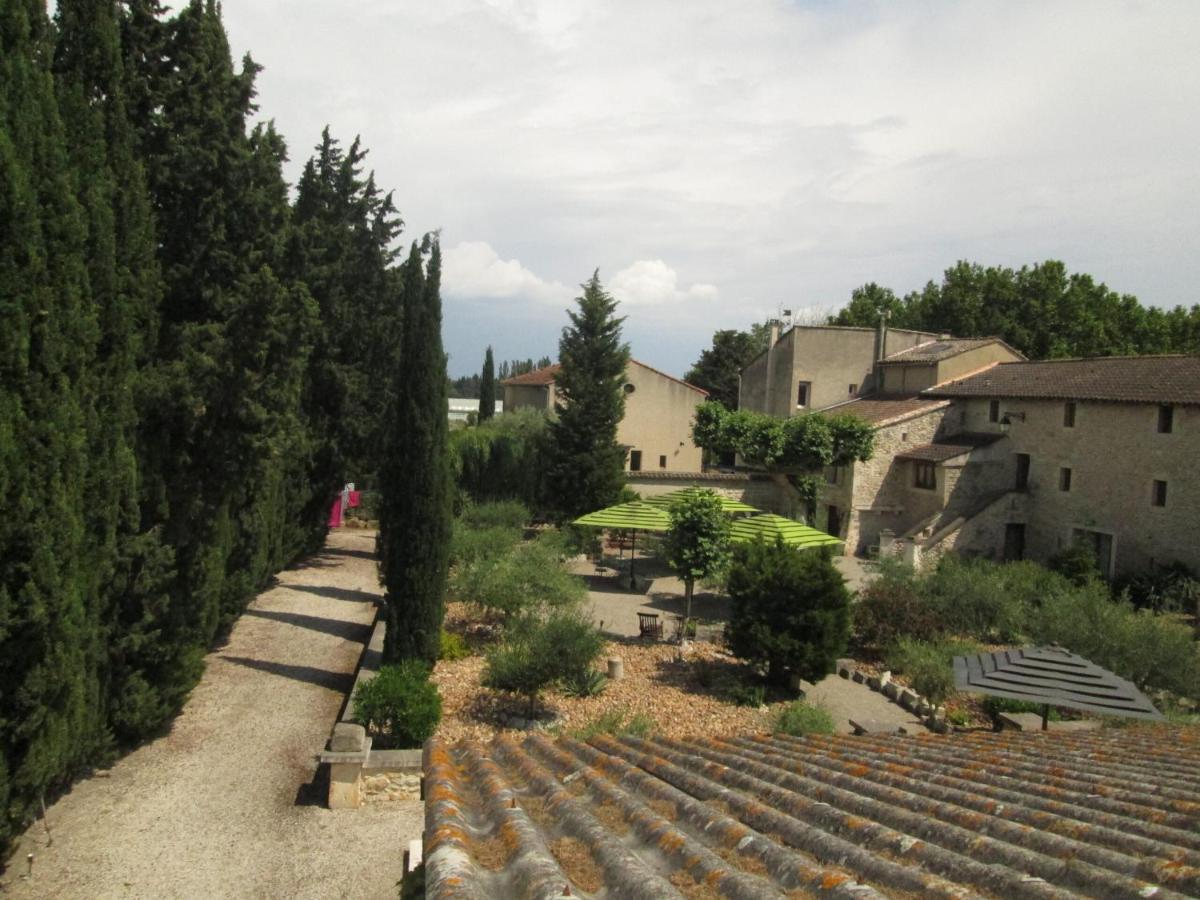 Le Mas Vieux Graveson Exterior foto